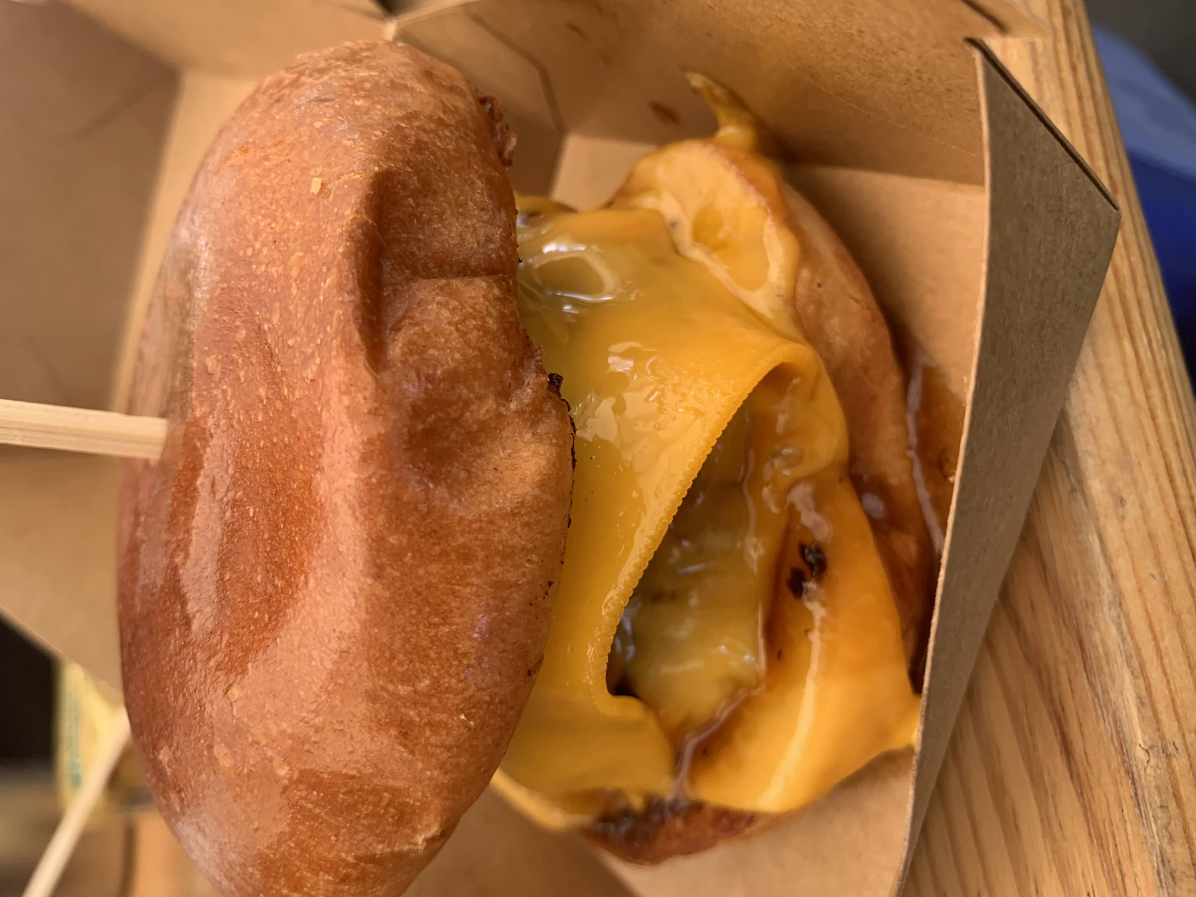 和牛バーガー
